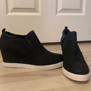 NEW Susina Black Areya Wedge Sneaker Women’s 11